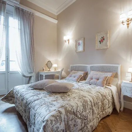 Apartment Leopoldo Luxurious Near The Center *