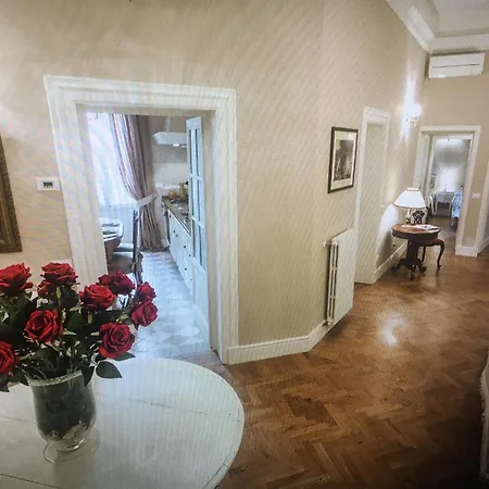 Leopoldo Luxurious Near The Center Firenze